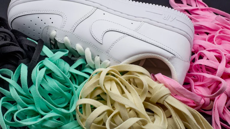 Choosing the Right Shoelaces for Your Air Force 1 Shoes